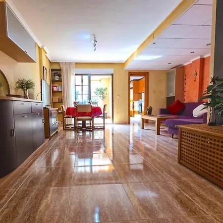 Large Duplex Penthouse 3 Minutes From The *