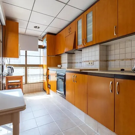 Large Duplex Penthouse 3 Minutes From The *